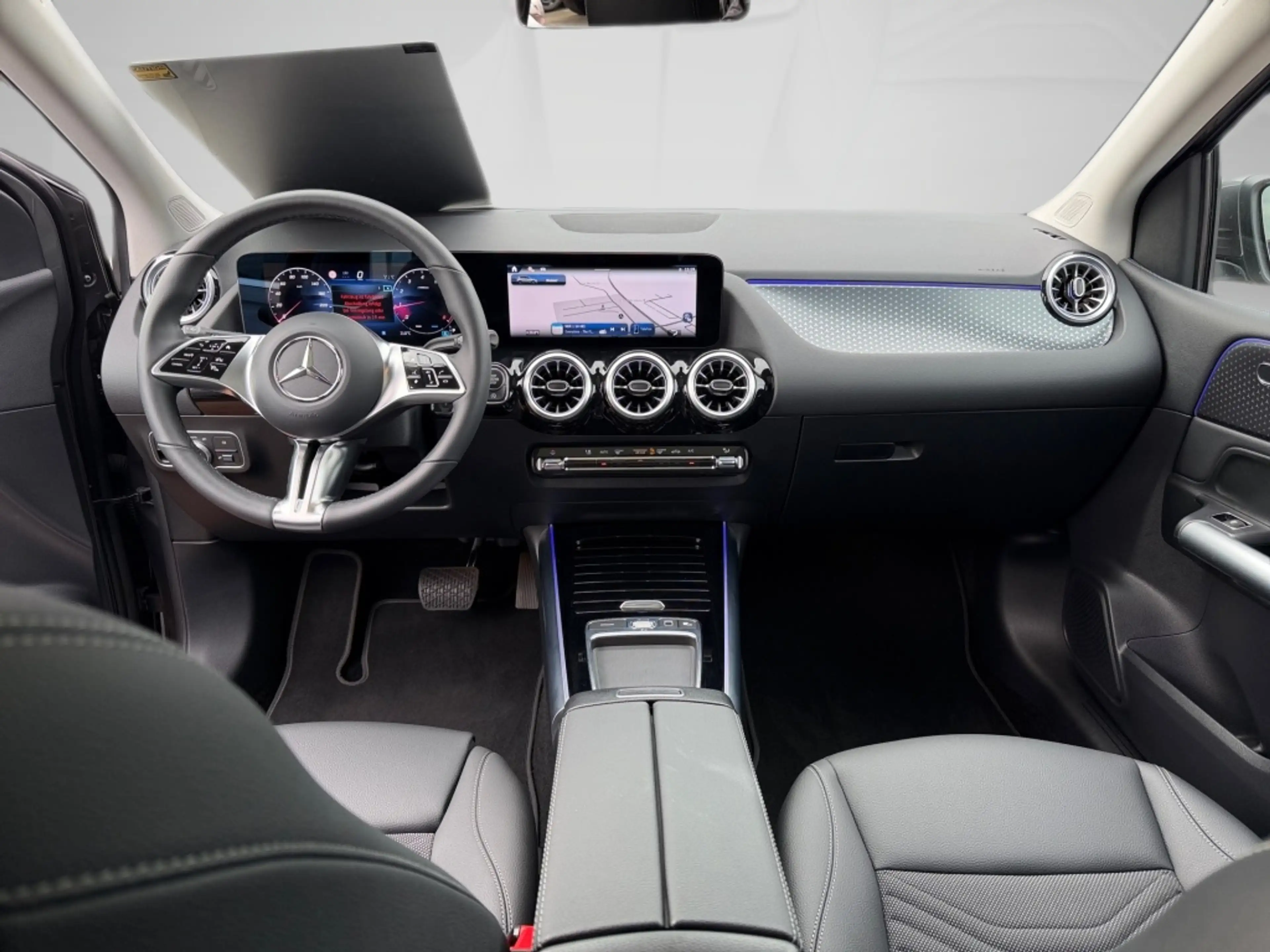 Mercedes-Benz B 200 PROGRESSIVE KAMERA PANO AHK ADVANCED PLUS — photo 12