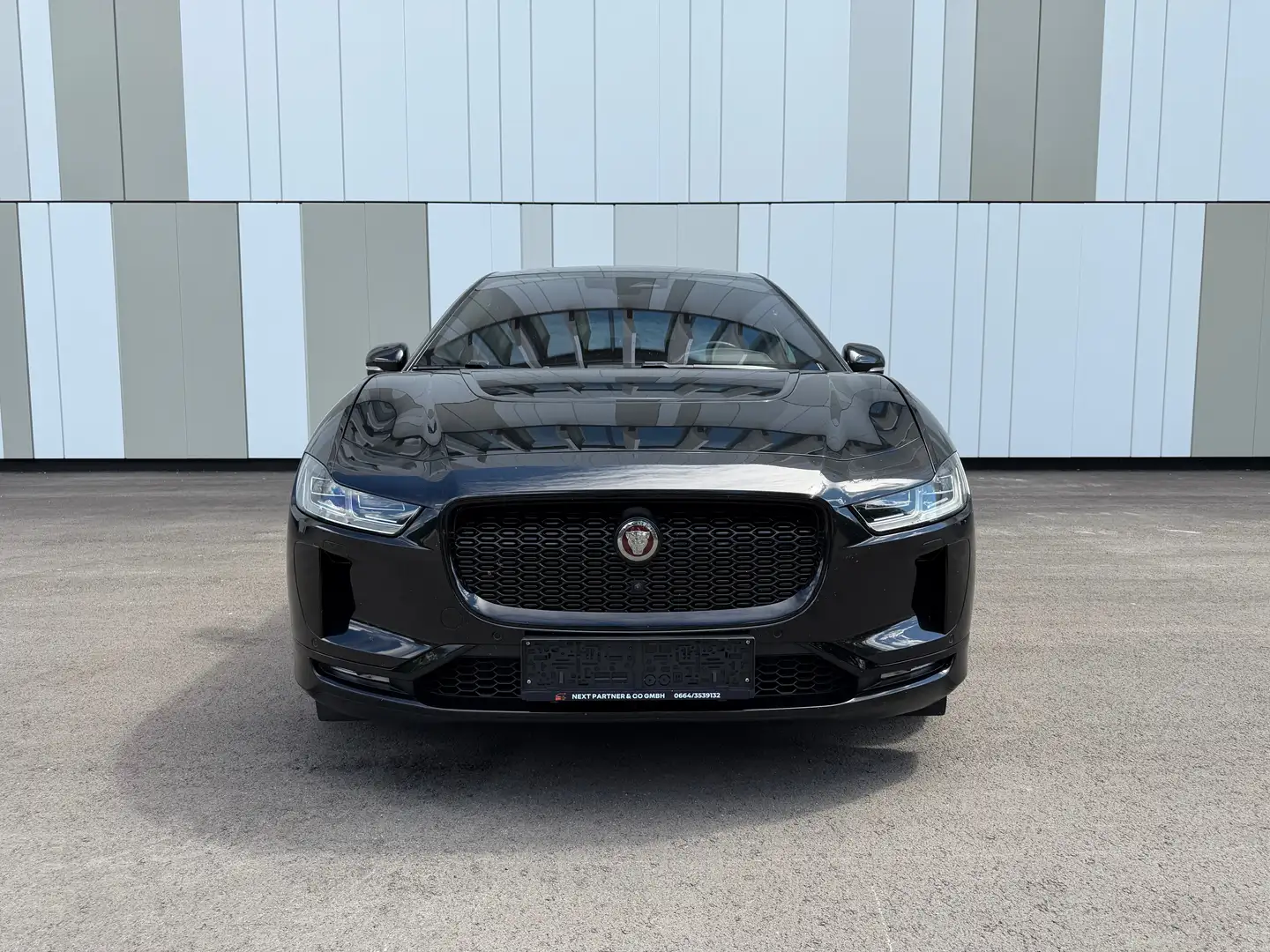 Jaguar I-Pace EV400 S Schwarz - 1