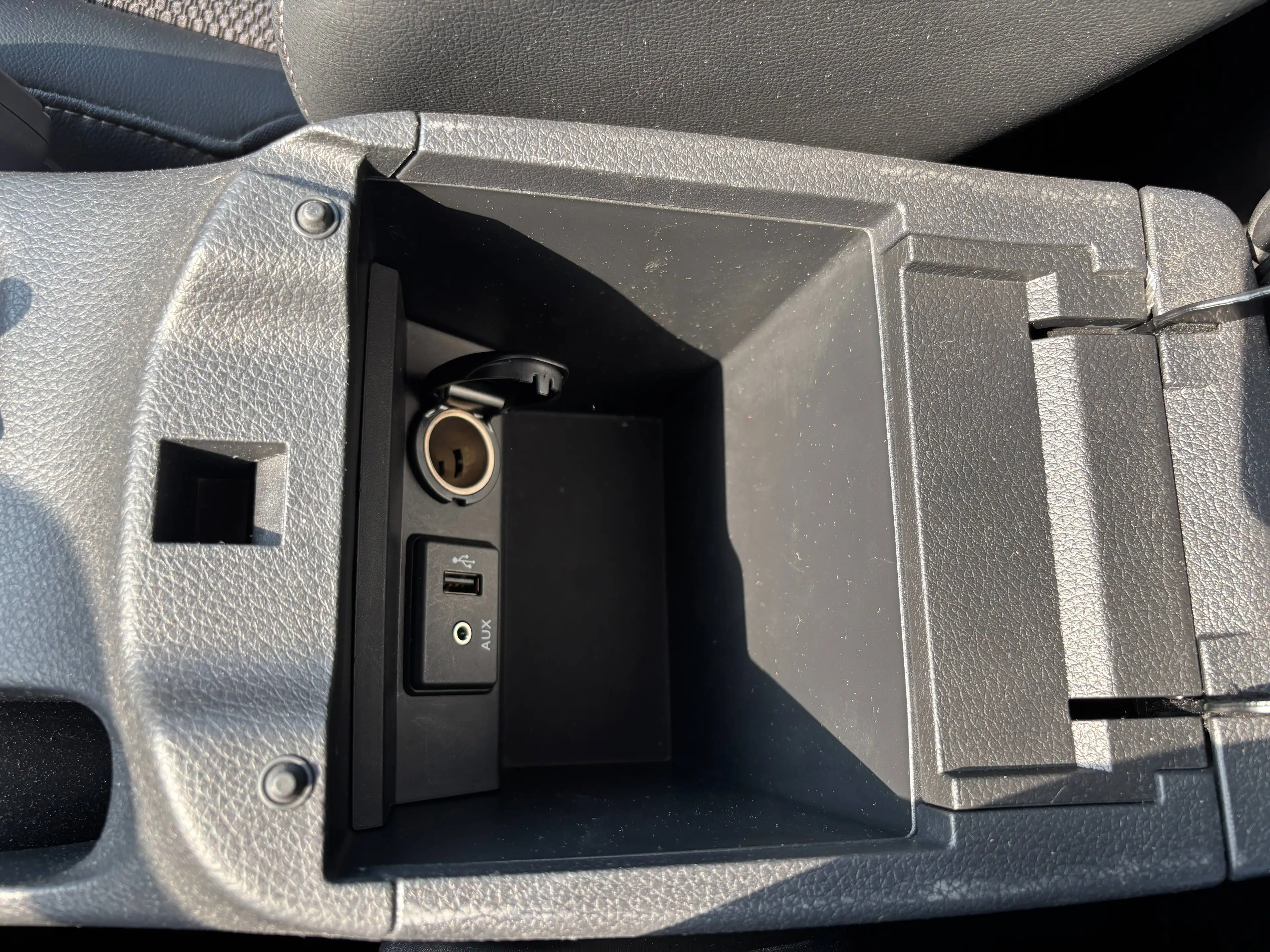 Nissan Pulsar N-Connecta NAVI KlimAut Kamera StStop WR ALU SB — photo 13