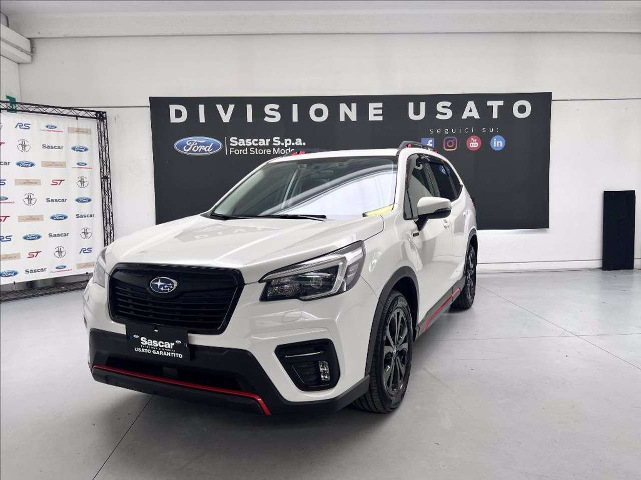 Subaru Forester 2.0i e-boxer 4dventure lineartronic