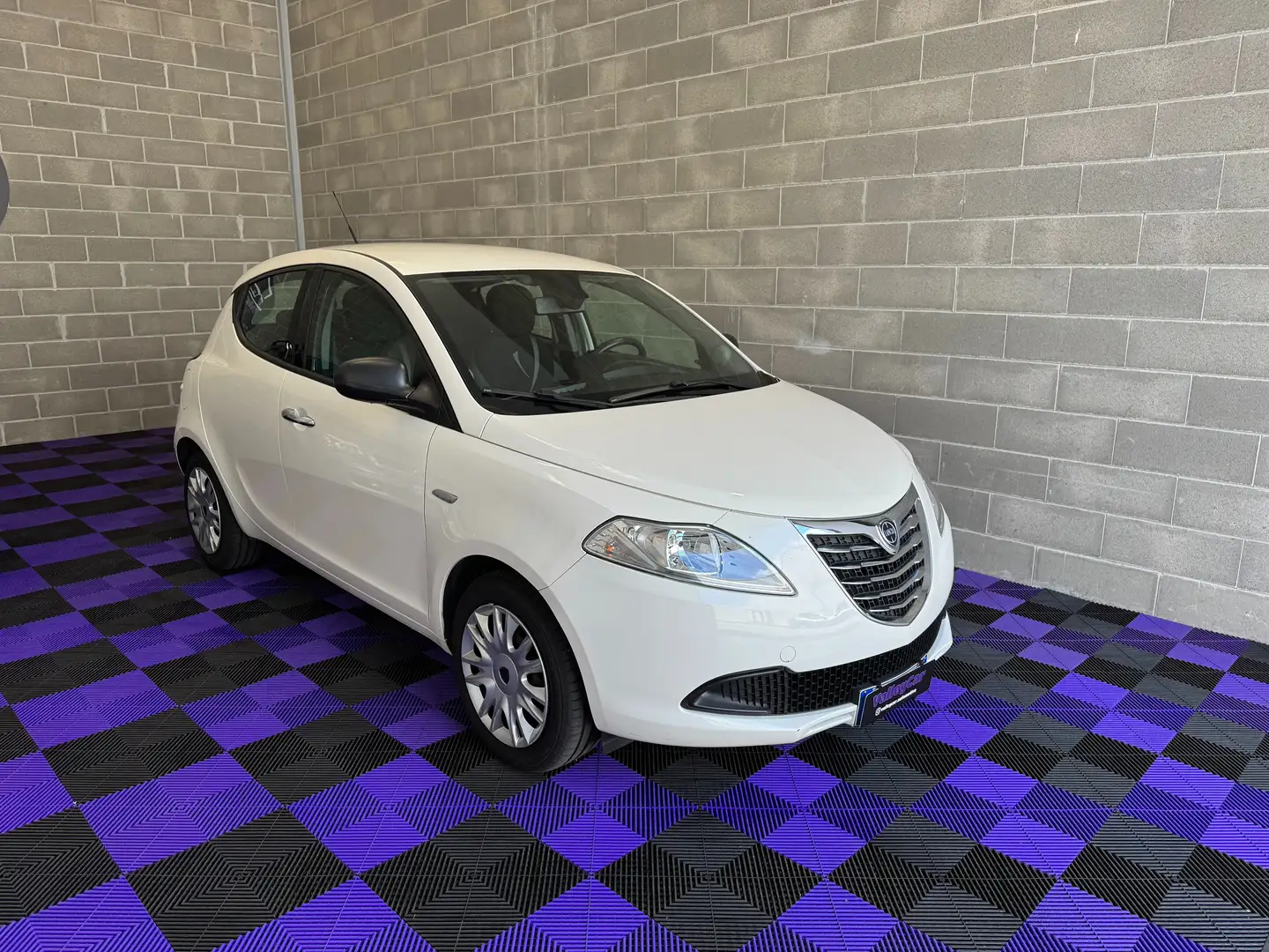 Lancia Ypsilon Ypsilon 2014 1.2 8v *UNICO PROPRIETARIO* Bianco - 2