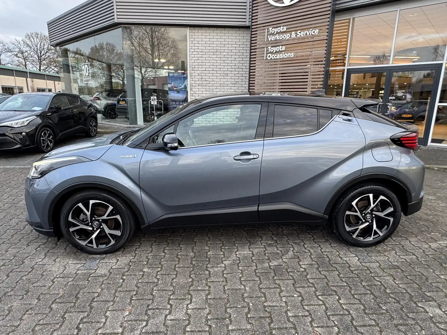 Toyota C-HR 1.8 HYBRID BI-TONE STOEL/STUURVERW PARKSENSOR V+A Blauw - 2