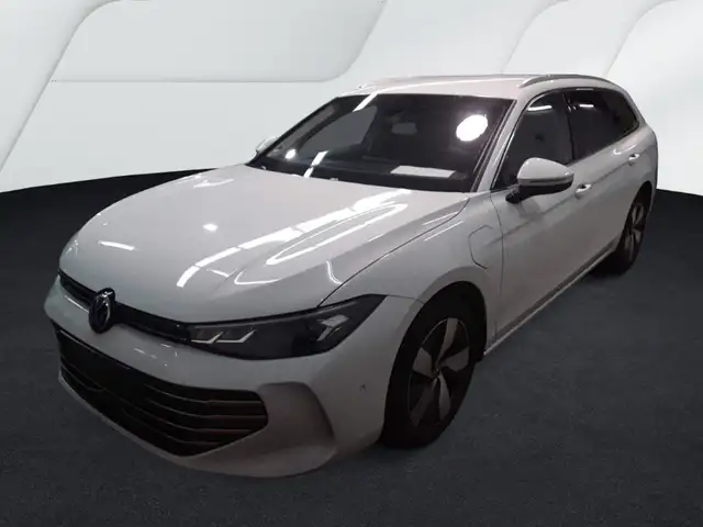 Volkswagen Passat Variant 1.5 PLUG-IN  Business AHK SHZ HEAD UP