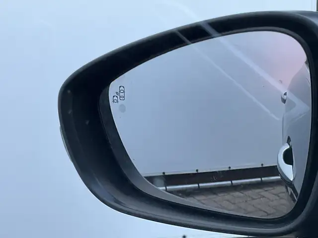 Citroen C4 Picasso view 9
