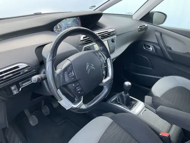Citroen C4 Picasso view 14