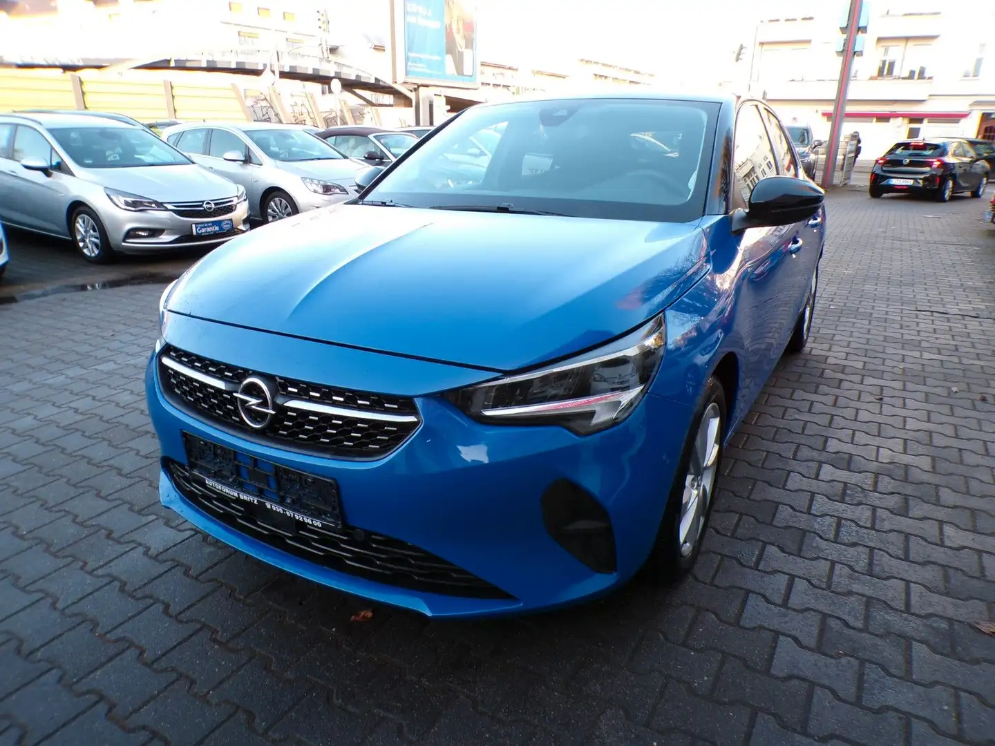Opel Corsa 1.2 Direct Inj Turbo 74kW Blau - 1