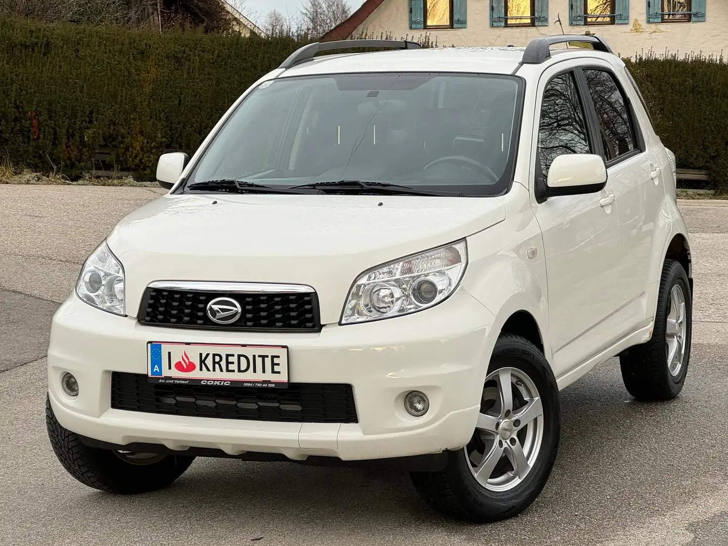 Daihatsu Terios 1,5Top*4WD*Aut.*Euro5*Fahrbereit*Klima*Sitzheizung Weiß - 1