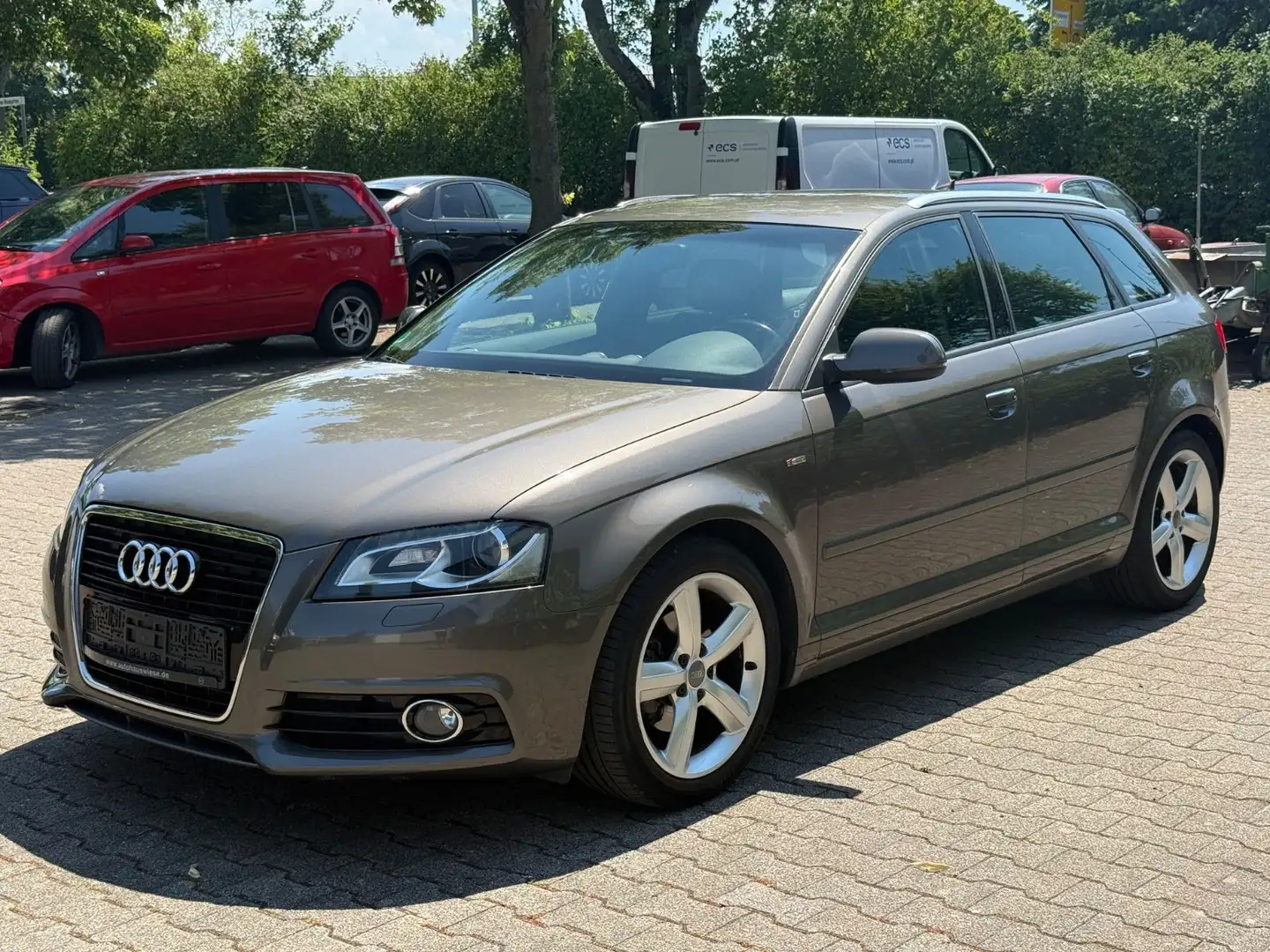 Audi A3 Sportback 1.4 TFSI S line Plus*Bi-Xenon* Navi Grey - 1