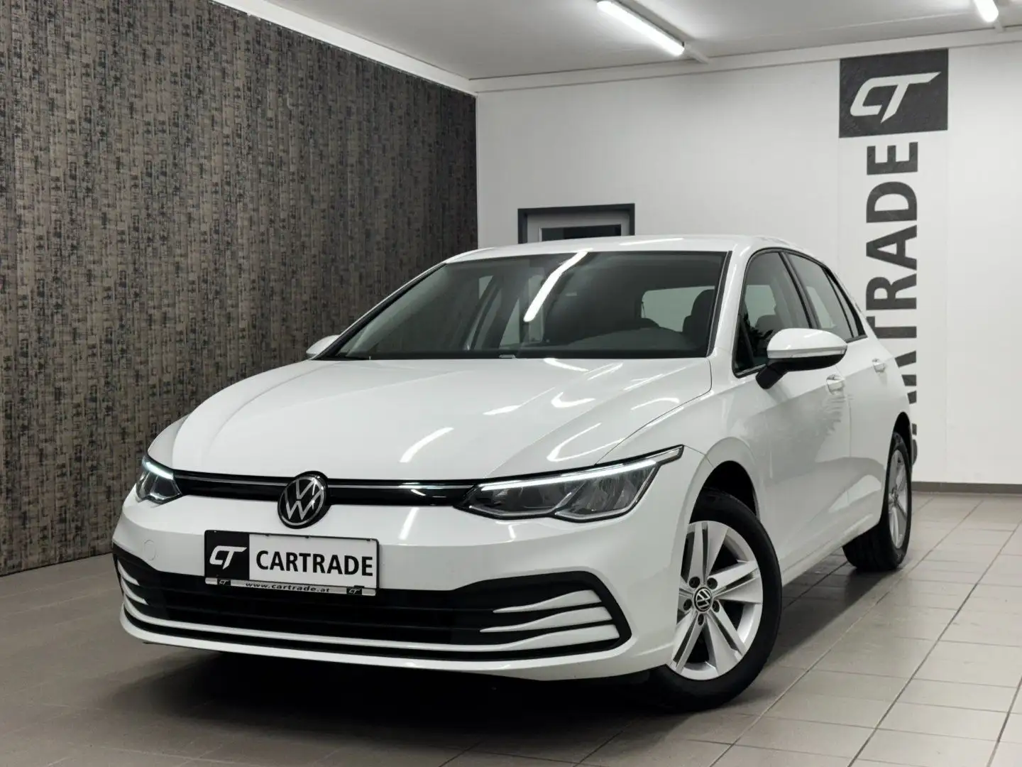 Volkswagen Golf VIII 2.0 TDI Life /LED/VIRTUAL/ACC/NAVI/ Weiß - 1