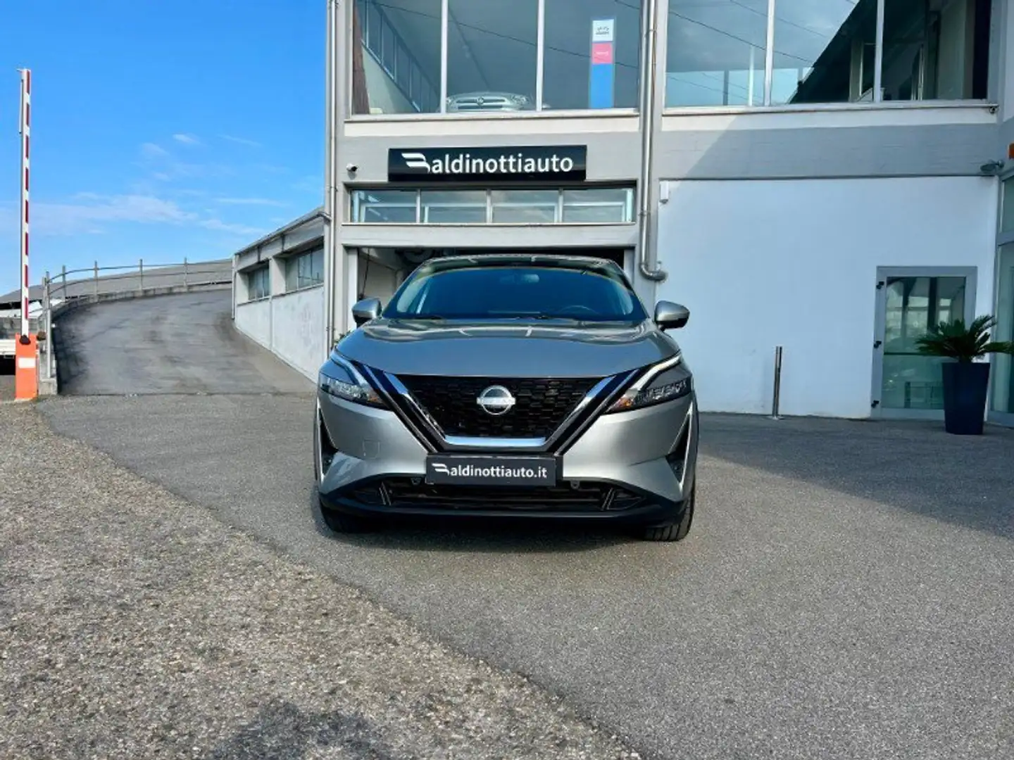 Nissan Qashqai Qashqai MHEV 140 CV N-Connecta Grigio - 2