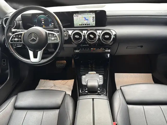 Mercedes-Benz Cla view 15