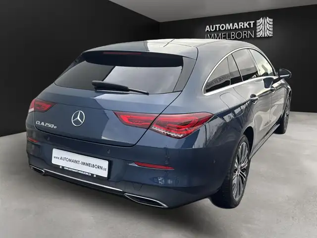 Mercedes-Benz Cla view 4