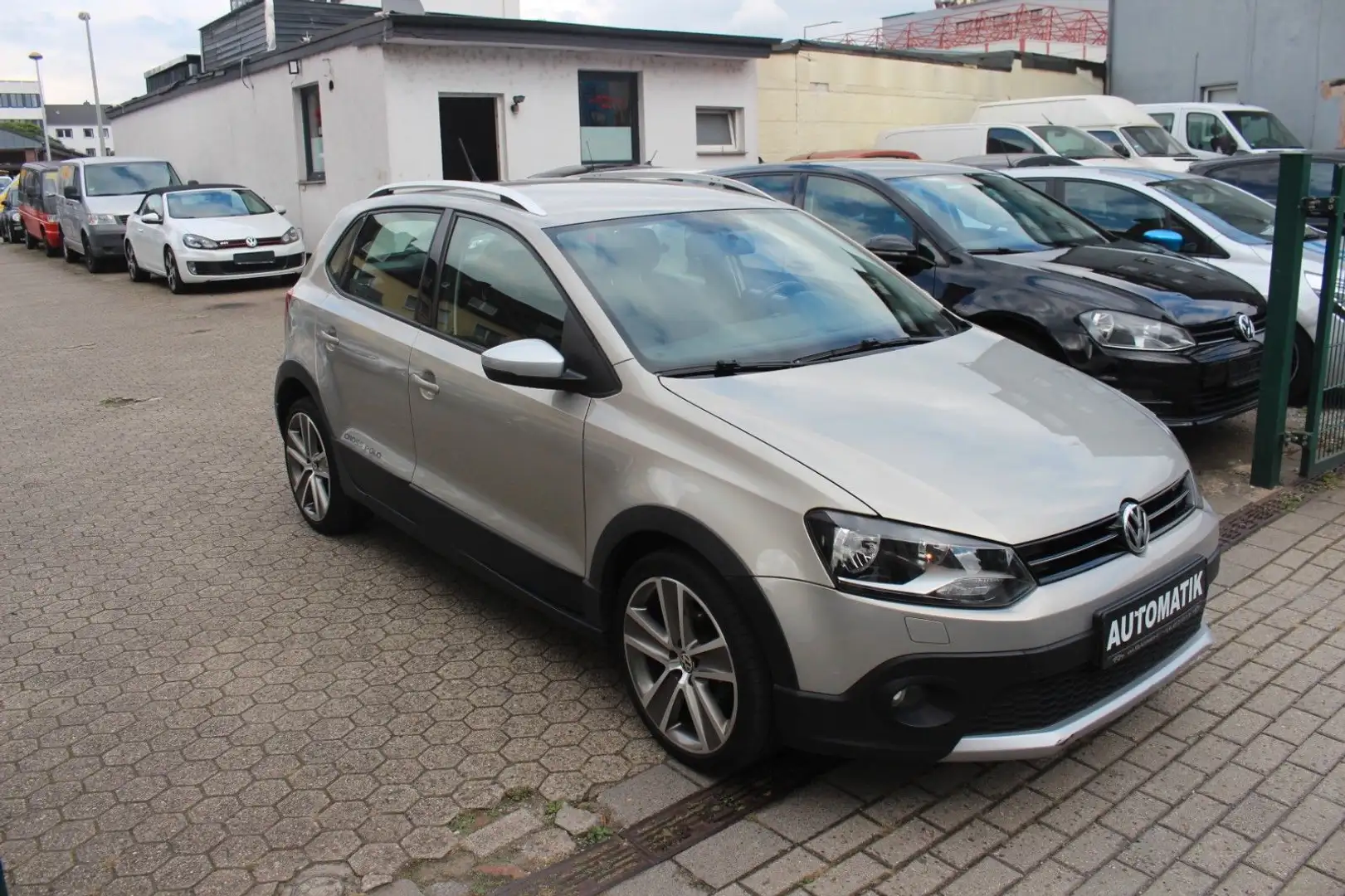 Volkswagen Polo V CrossPolo/Tempomat./Pdc Hinten/LM/Top Beige - 2
