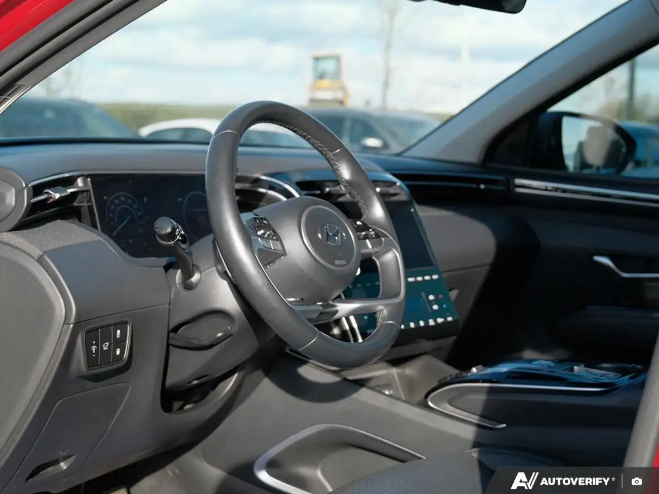 Hyundai TUCSON снимка Hyundai TUCSON
