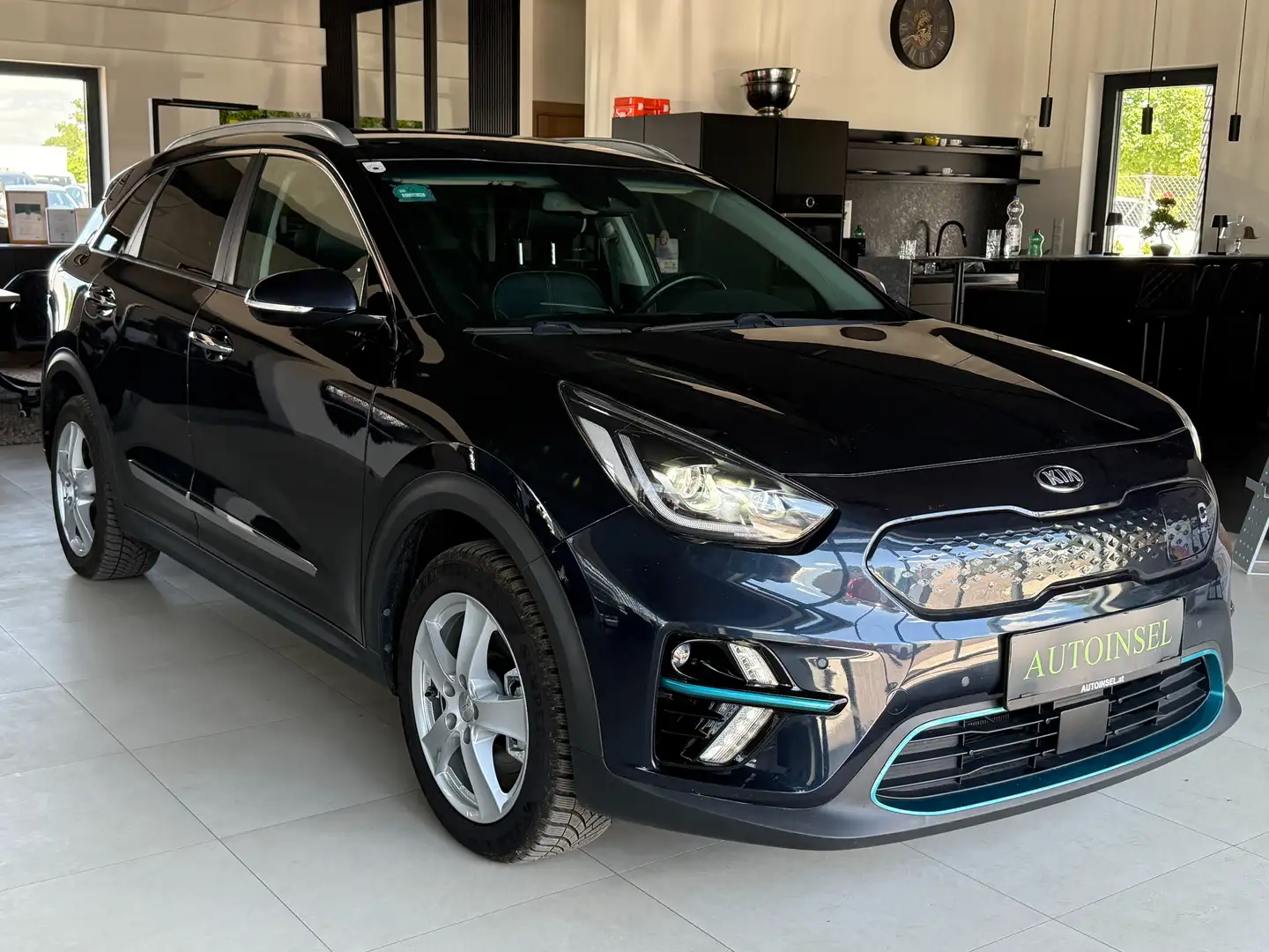 Kia Niro e-Niro Long Range Gold Blau - 2