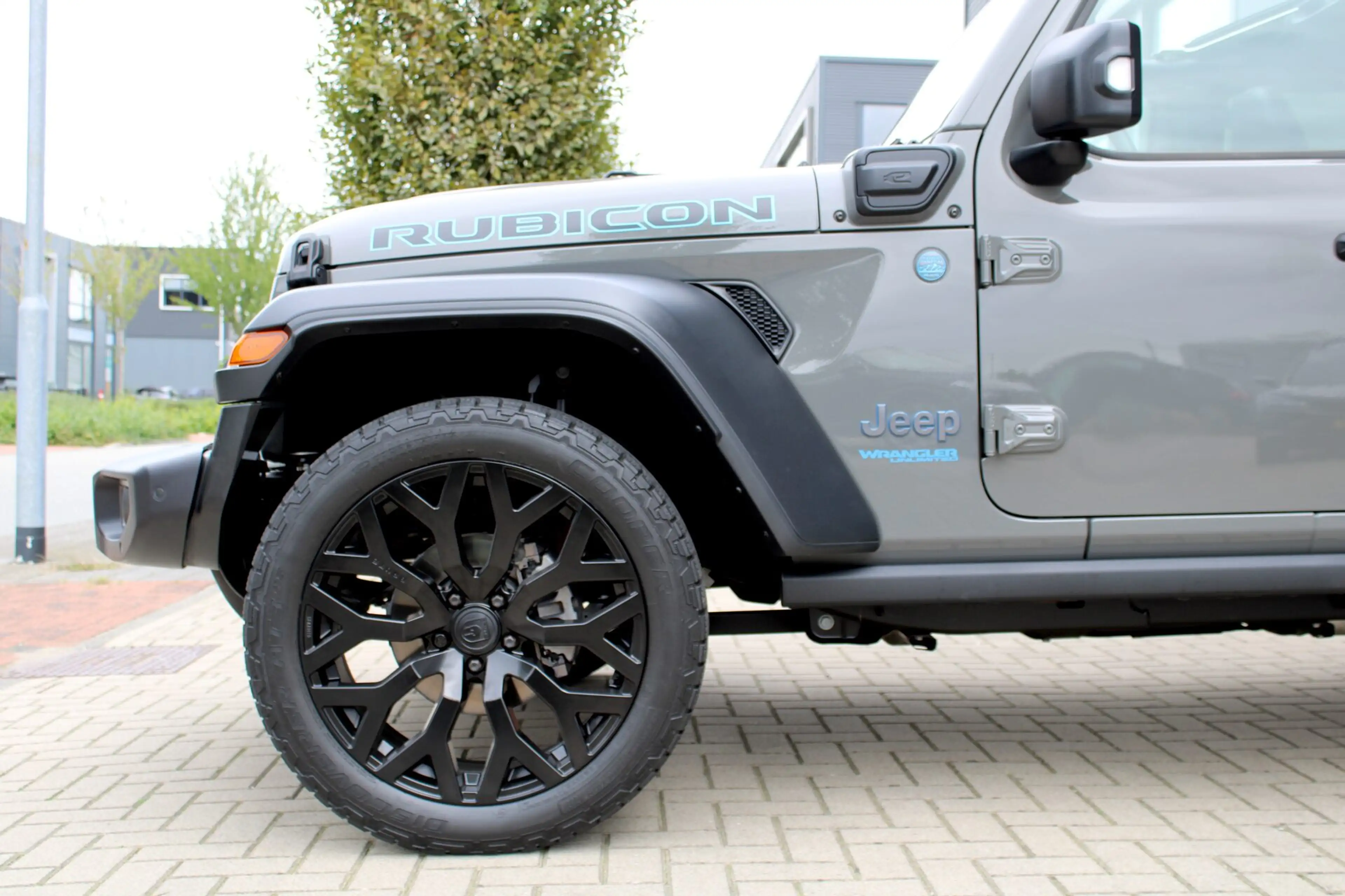 Jeep Wrangler Unlimited 4xe 380 Rubicon | Brute 22 INCH | Full O — photo 28