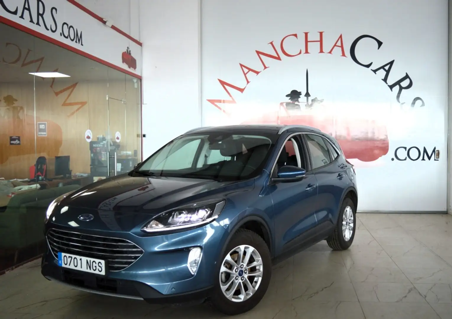Ford Kuga 1.5 EcoBlue Titanium FWD 120 Blauw - 2