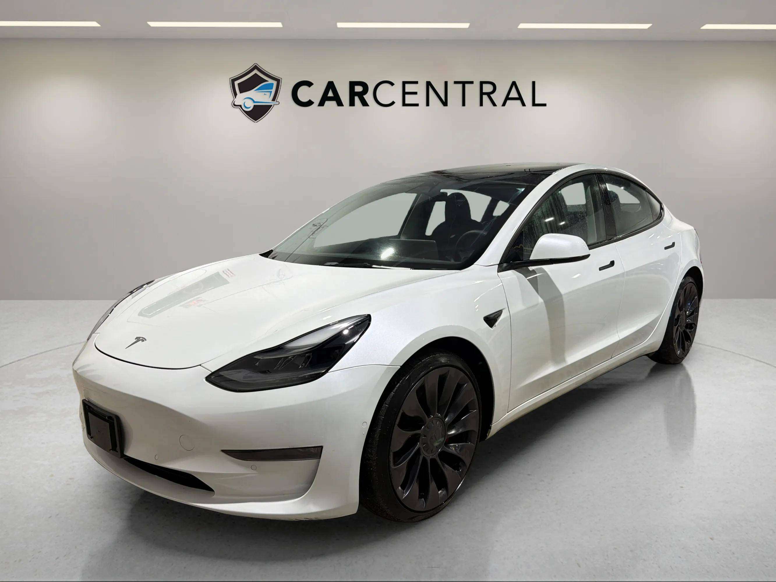White 2022 Tesla Model 3 Sedan All-Wheel Drive 1-Speed Automatic
