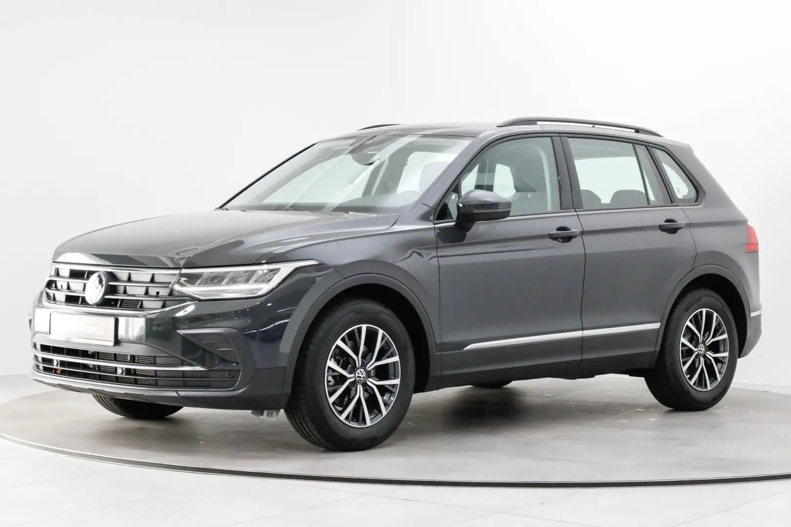 Volkswagen Tiguan 1.5 TSI Life LED 2xPDC ACC Alu AAC Grau - 2