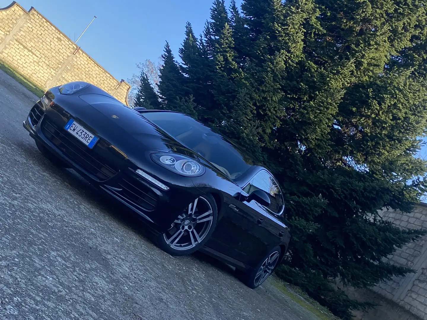 Porsche Panamera 3.0 300cv Nero - 2