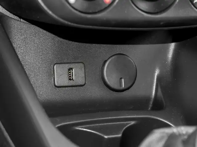 Opel Corsa view 13