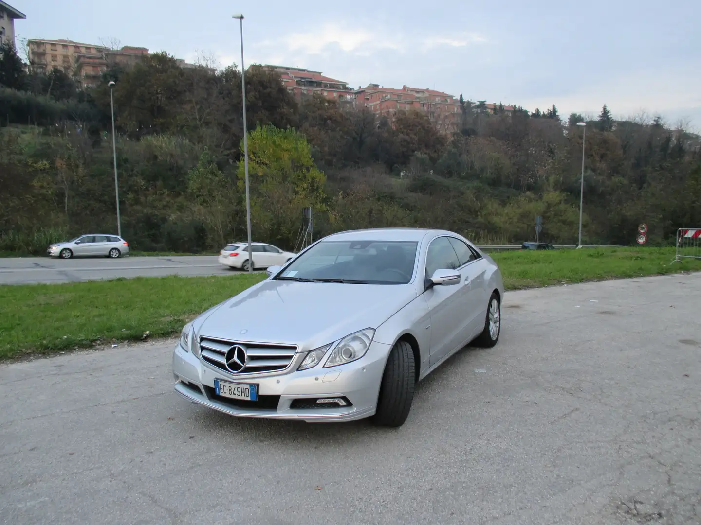 Mercedes-Benz E 350 Classe E - C207 Coupe Coupe cdi be Avantgarde auto Argintiu - 1