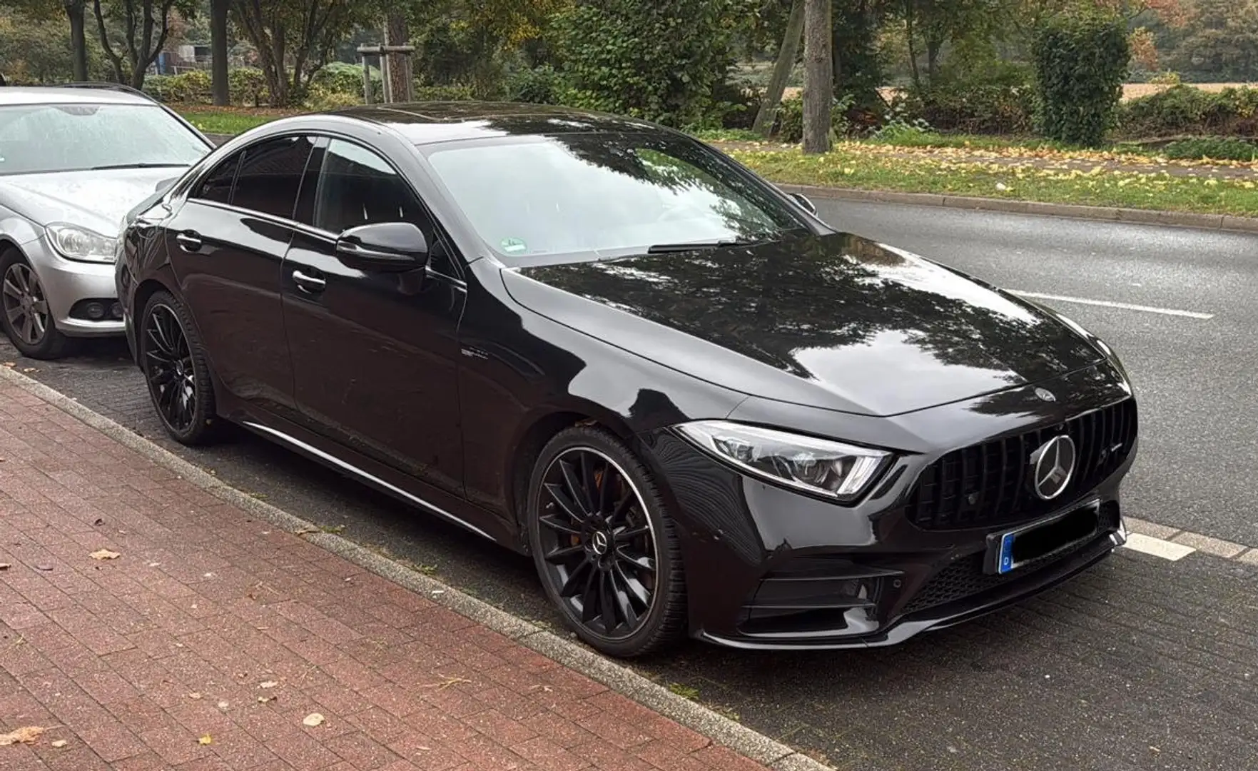 Mercedes-Benz CLS 400 d 4Matic 9G-TRONIC Edition 1 Schwarz - 1