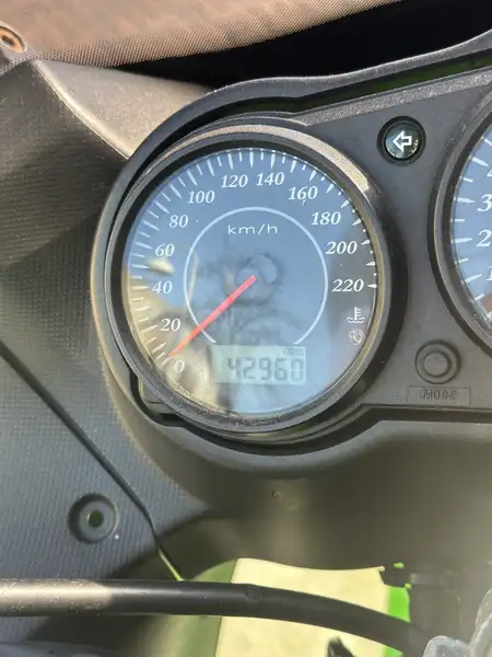 Kawasaki ER - 6 F - foto 8