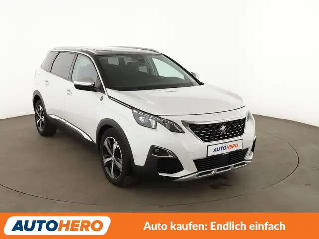 Peugeot 5008 view 8