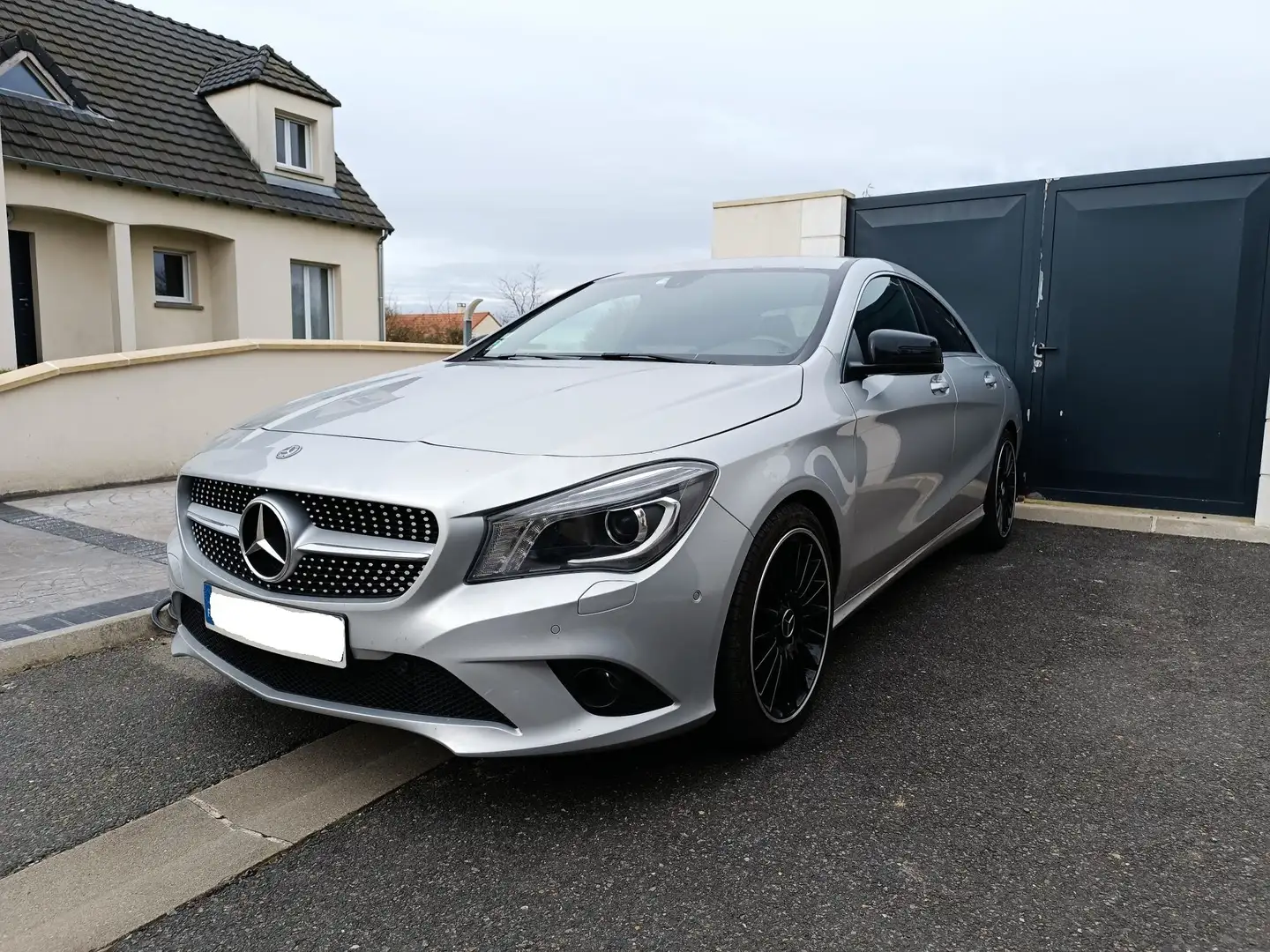 Mercedes-Benz CLA 180 CLA 180 Sensation Argent - 1