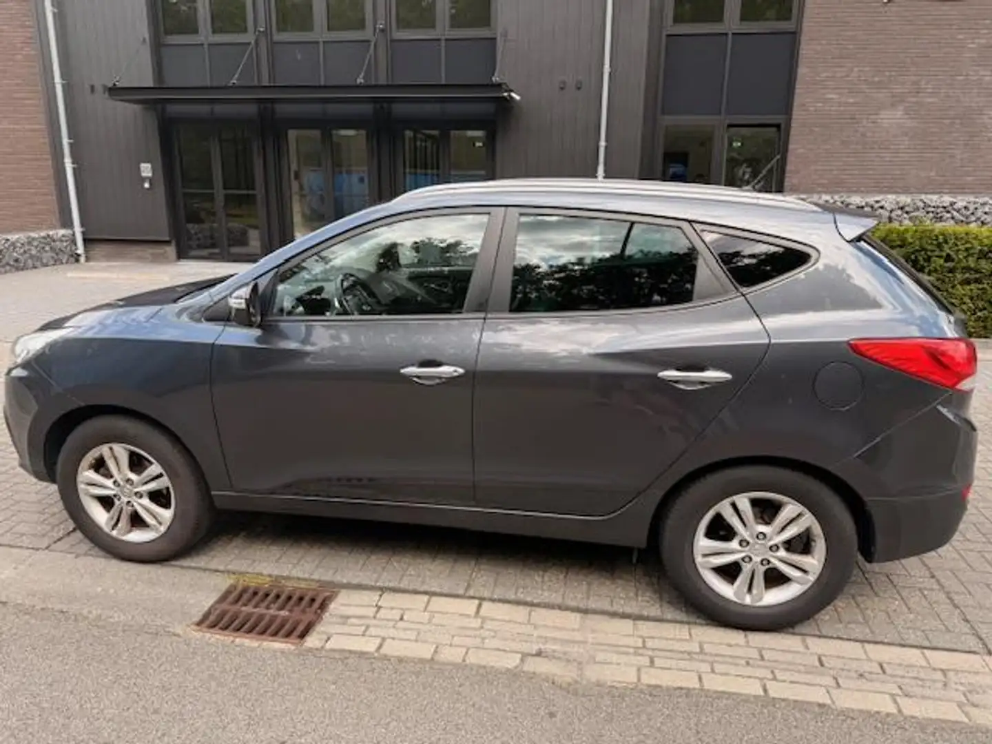 Hyundai iX35 2.0i Style | LEER| LICHT METAAL| AIRCO|NWE.APK| Grijs - 2