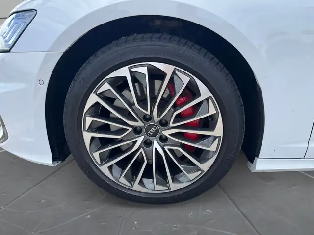 Audi A6 view 15
