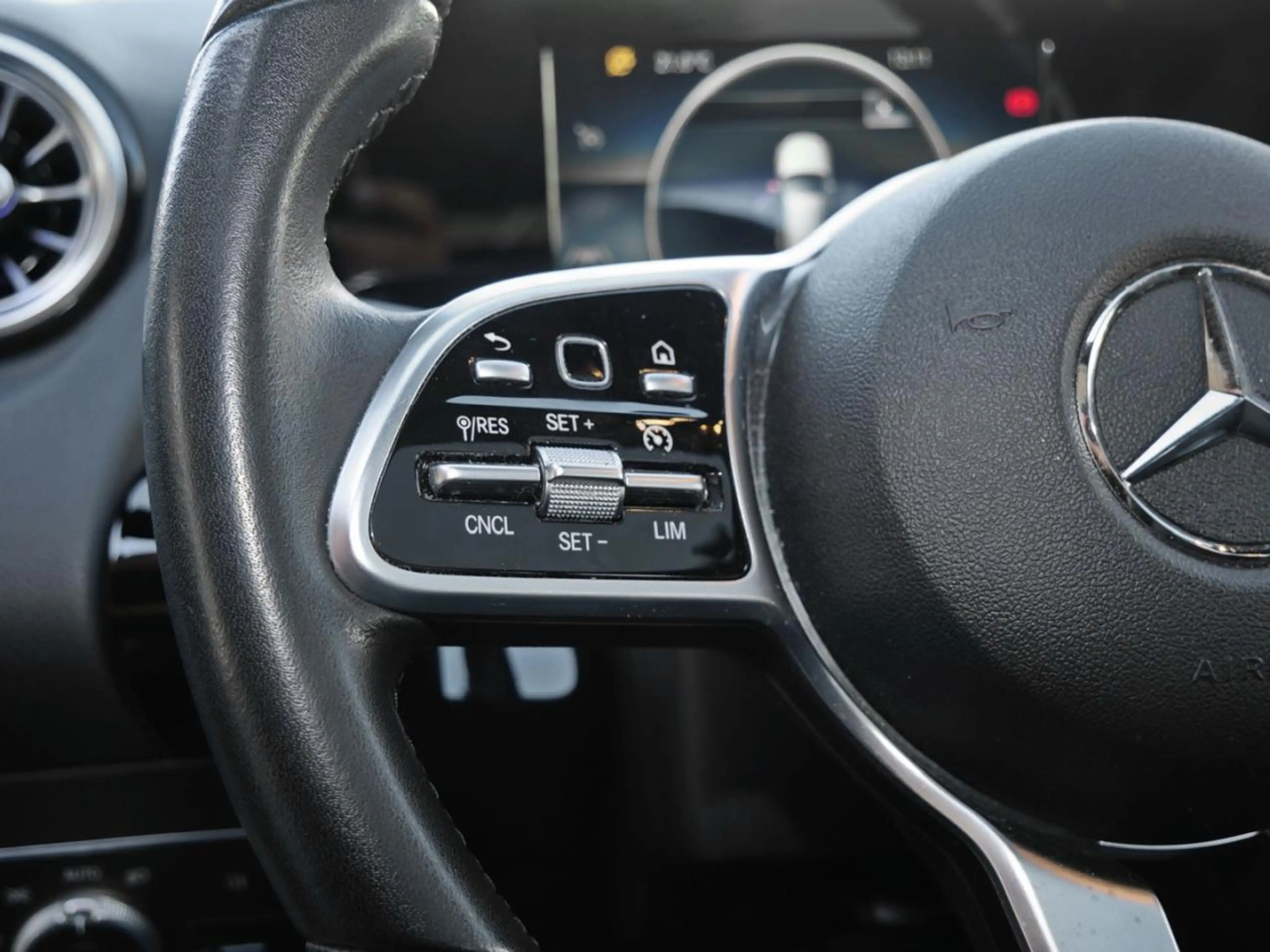Mercedes-Benz B 180 Progressive EasyPack Panorama 360° Navi — photo 10