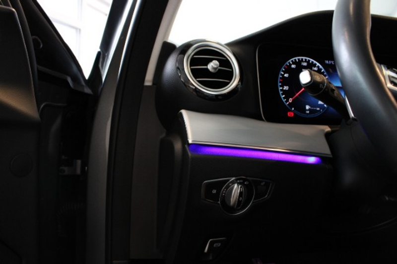 Mercedes-Benz E 200 T Avantgarde 9G-Tr. Rü-Ka LED Navi Widescreen — photo 9