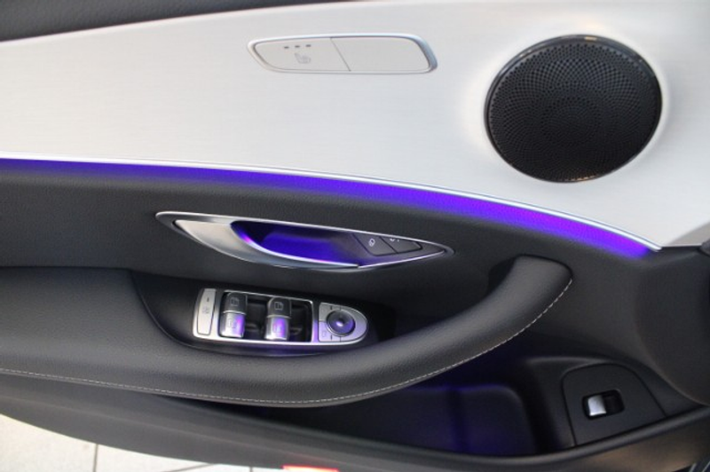 Mercedes-Benz E 200 T Avantgarde 9G-Tr. Rü-Ka LED Navi Widescreen — photo 10
