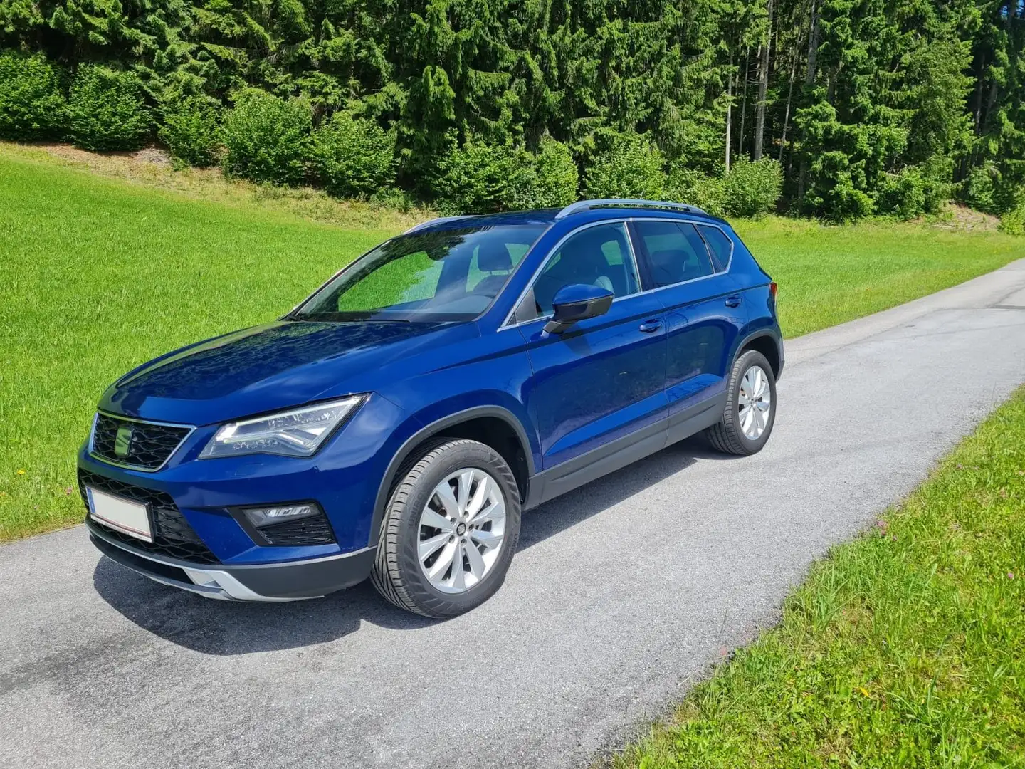 SEAT Ateca 2,0 Xcellence 4WD TDI KEYLESS*LED*ACC*RFK Blau - 1