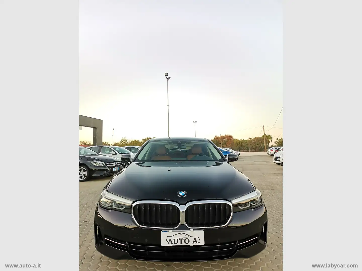 BMW 518 518d 48V Luxury Fekete - 2