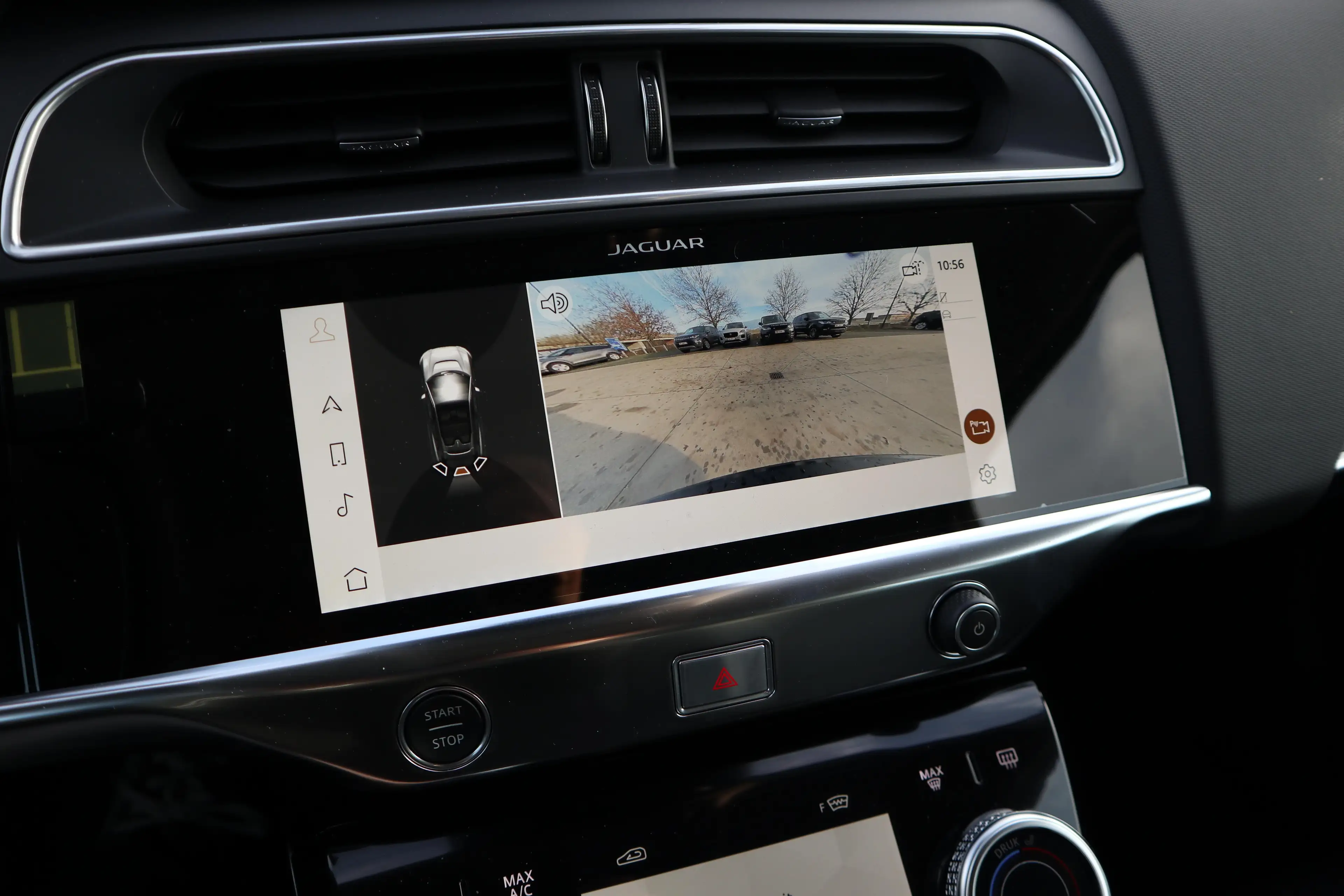 Jaguar I-Pace EV400 SE AWD — photo 13