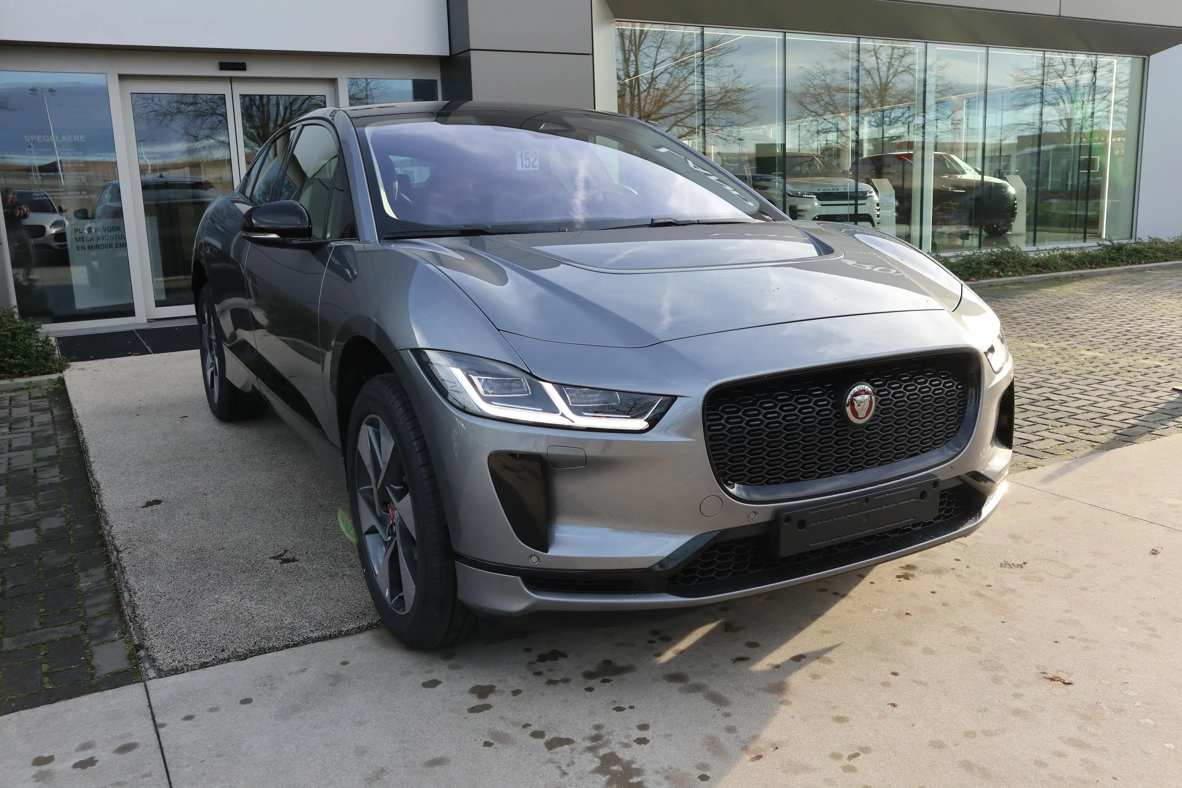 Jaguar I-Pace EV400 SE AWD — photo 11