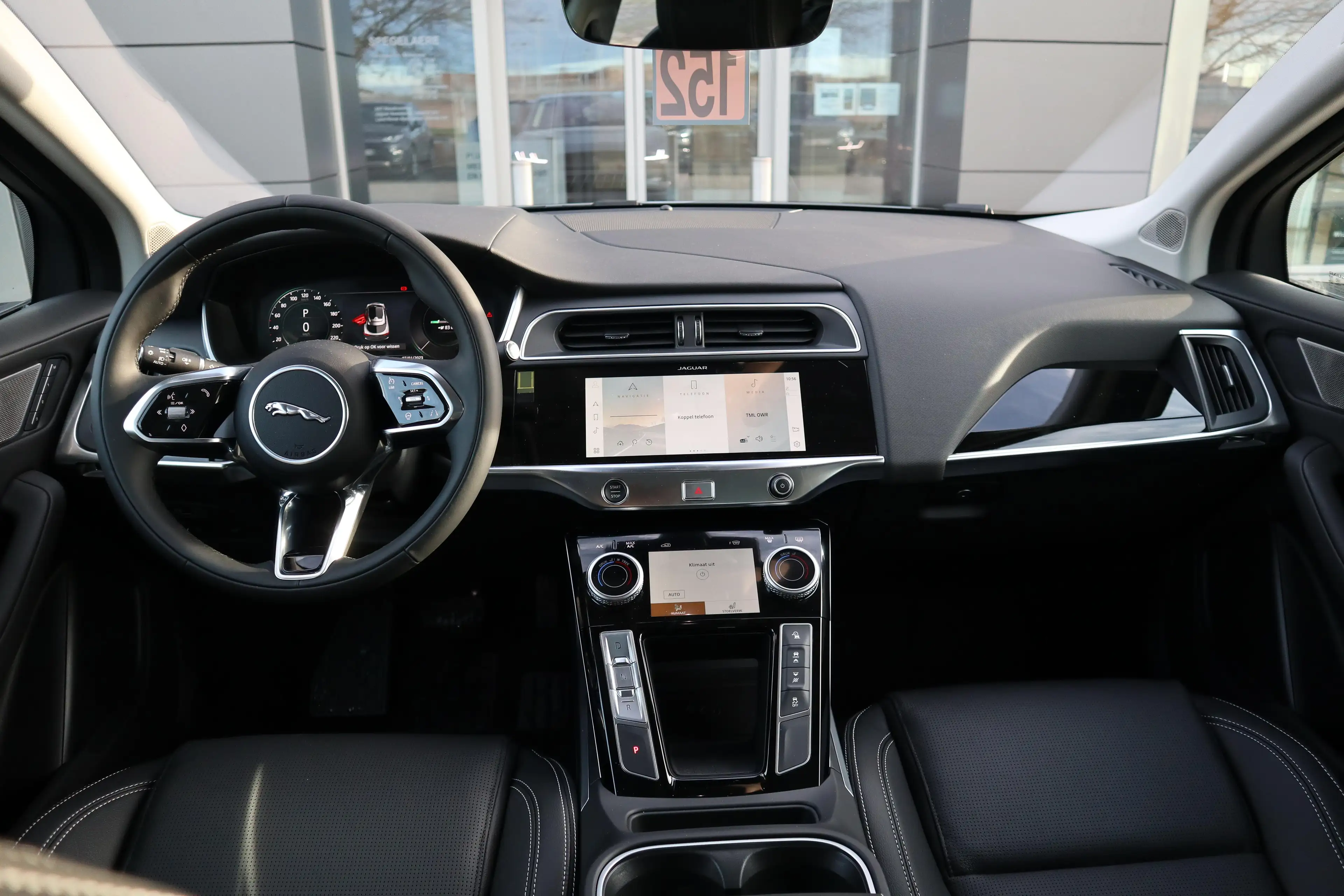 Jaguar I-Pace EV400 SE AWD — photo 4