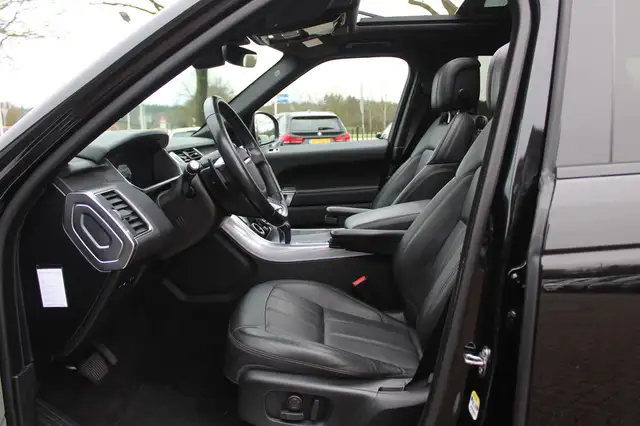 Land Rover Range Rover Sport view 10