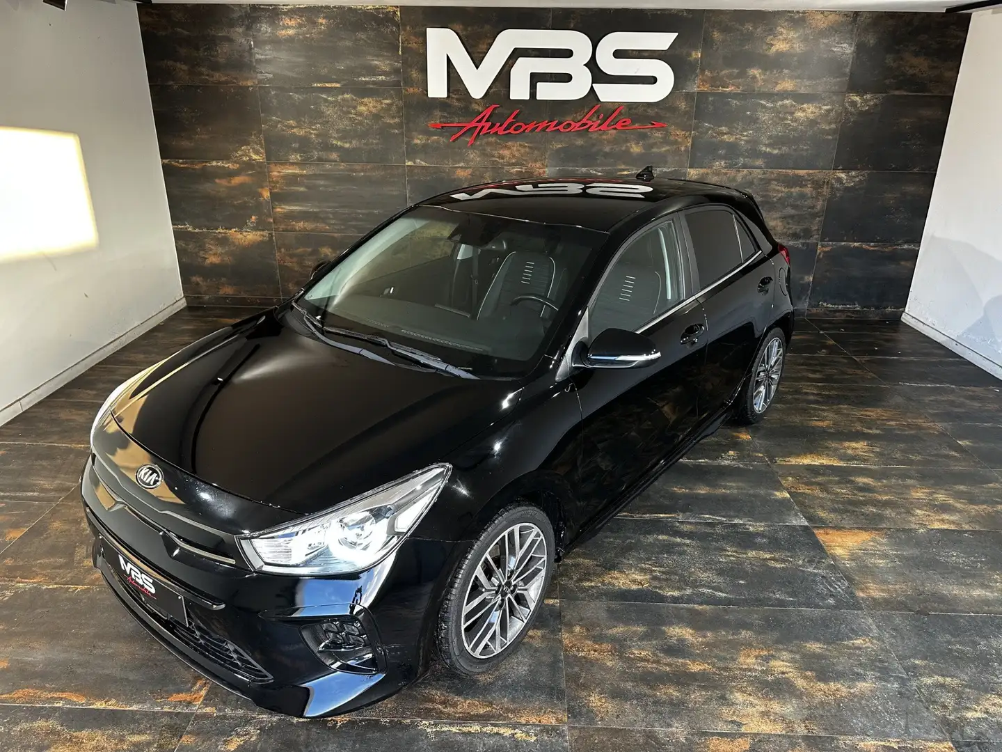 Kia Rio GT Line* Carplay* Camera* Sièges chauffants*etc Noir - 2