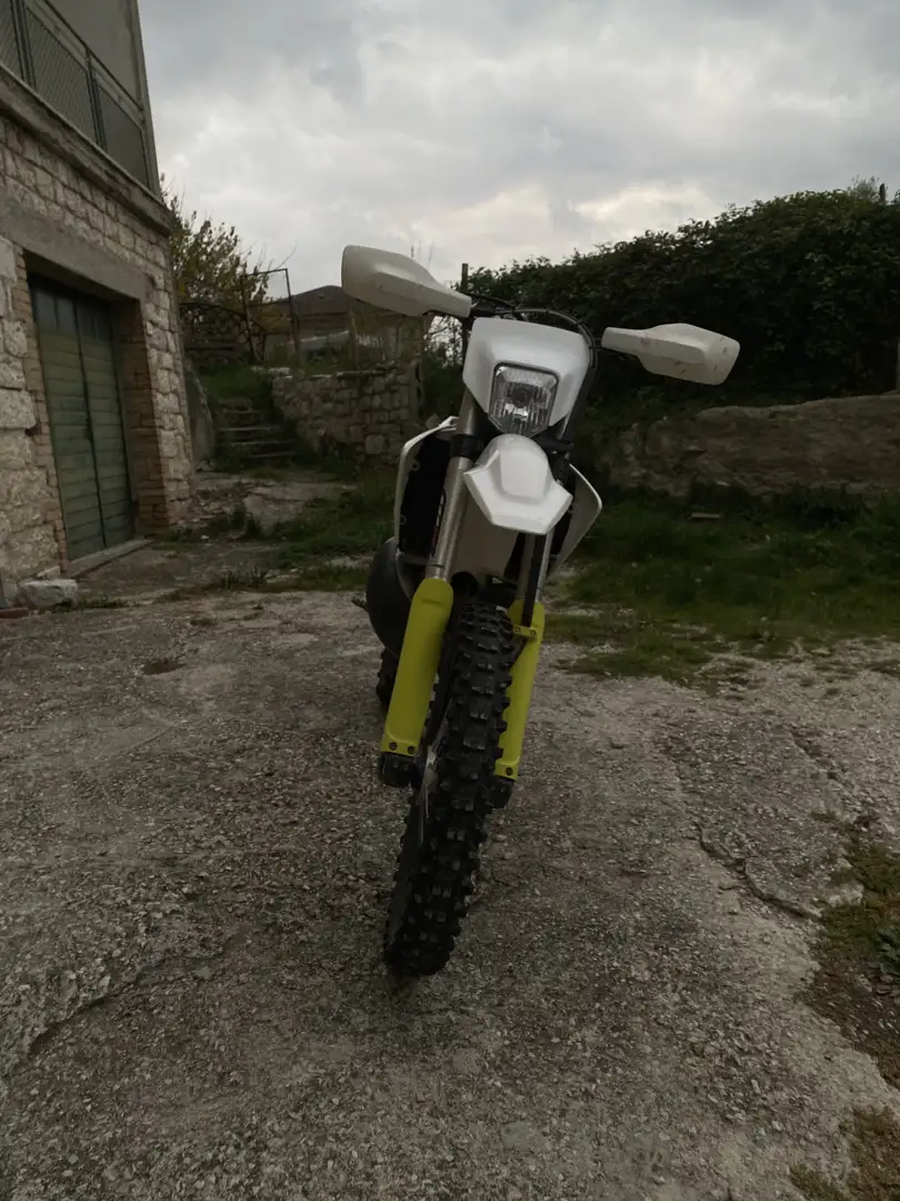 Husqvarna TE 300 i - 1