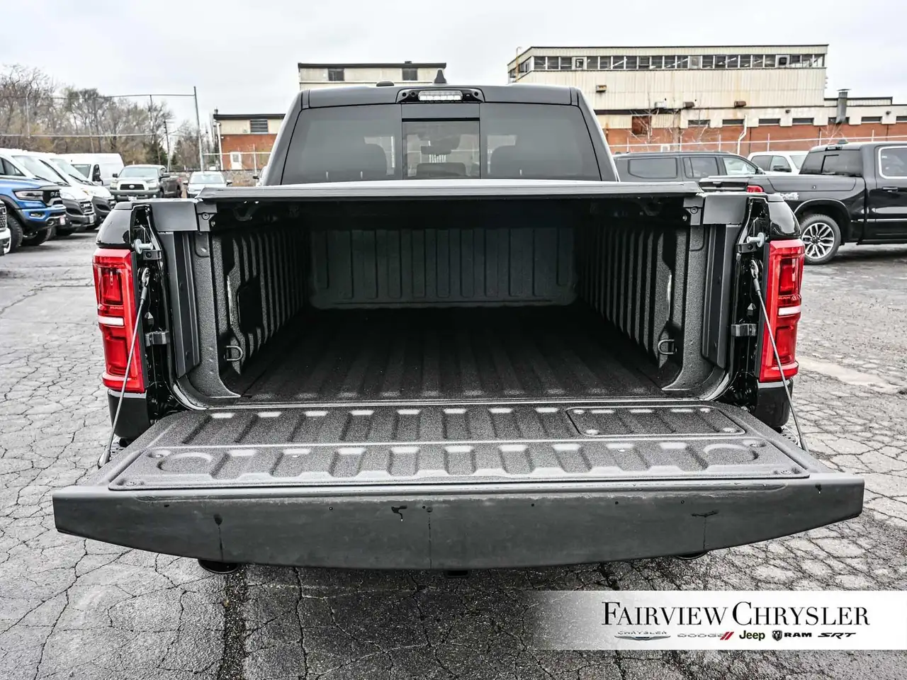 RAM 1500 снимка RAM 1500