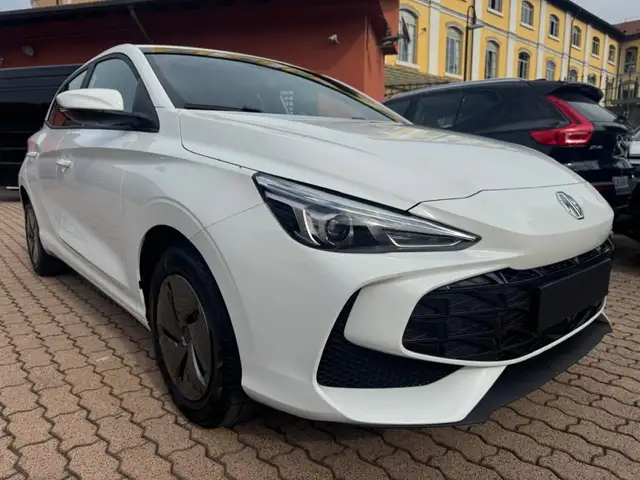 MG MG3 view 7