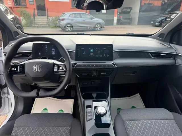MG MG3 view 8