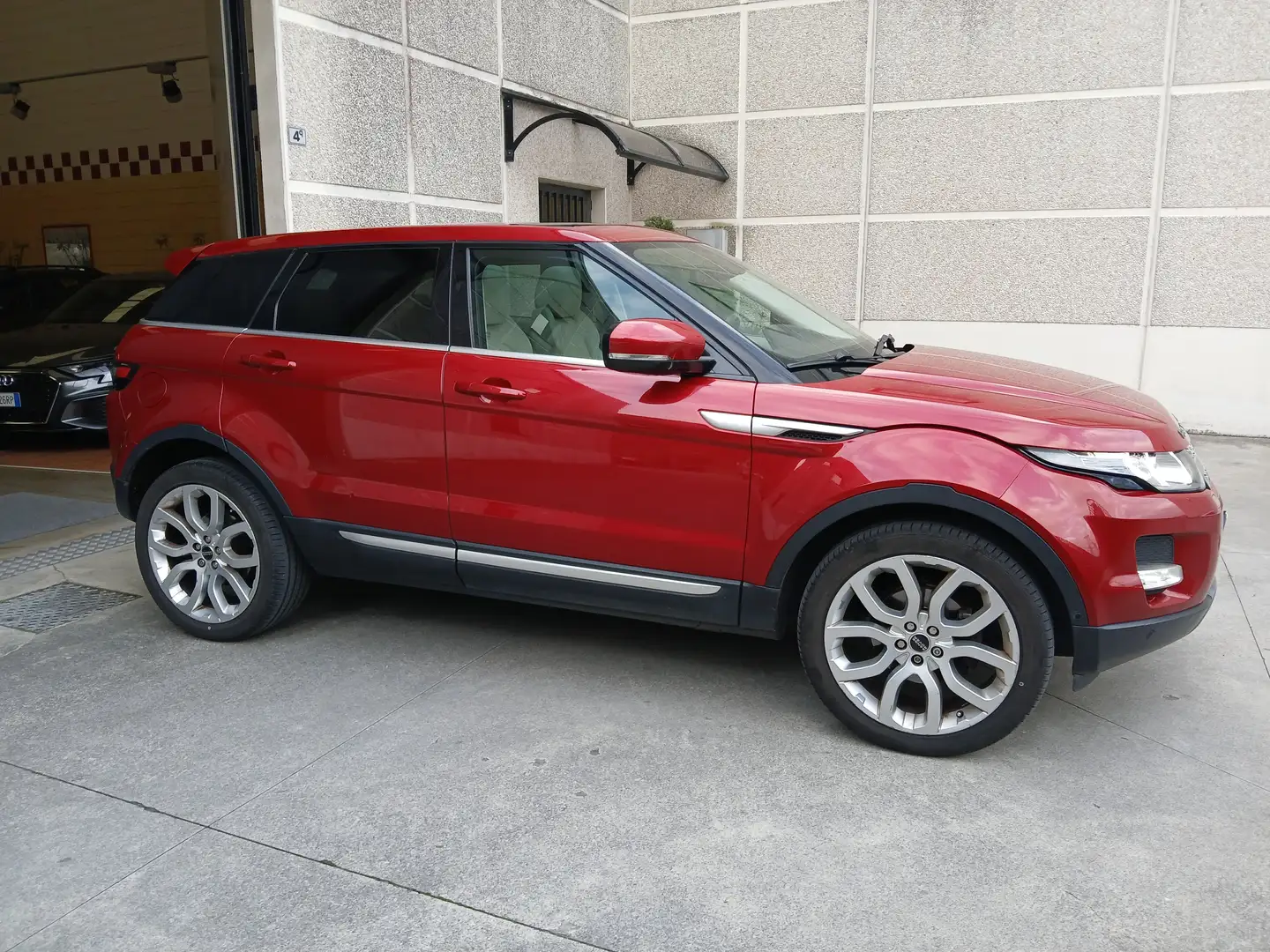 Land Rover Range Rover Evoque Rover Evoque I 2011 5p 2.2 sd4 Prestige 190cv Rosso - 2