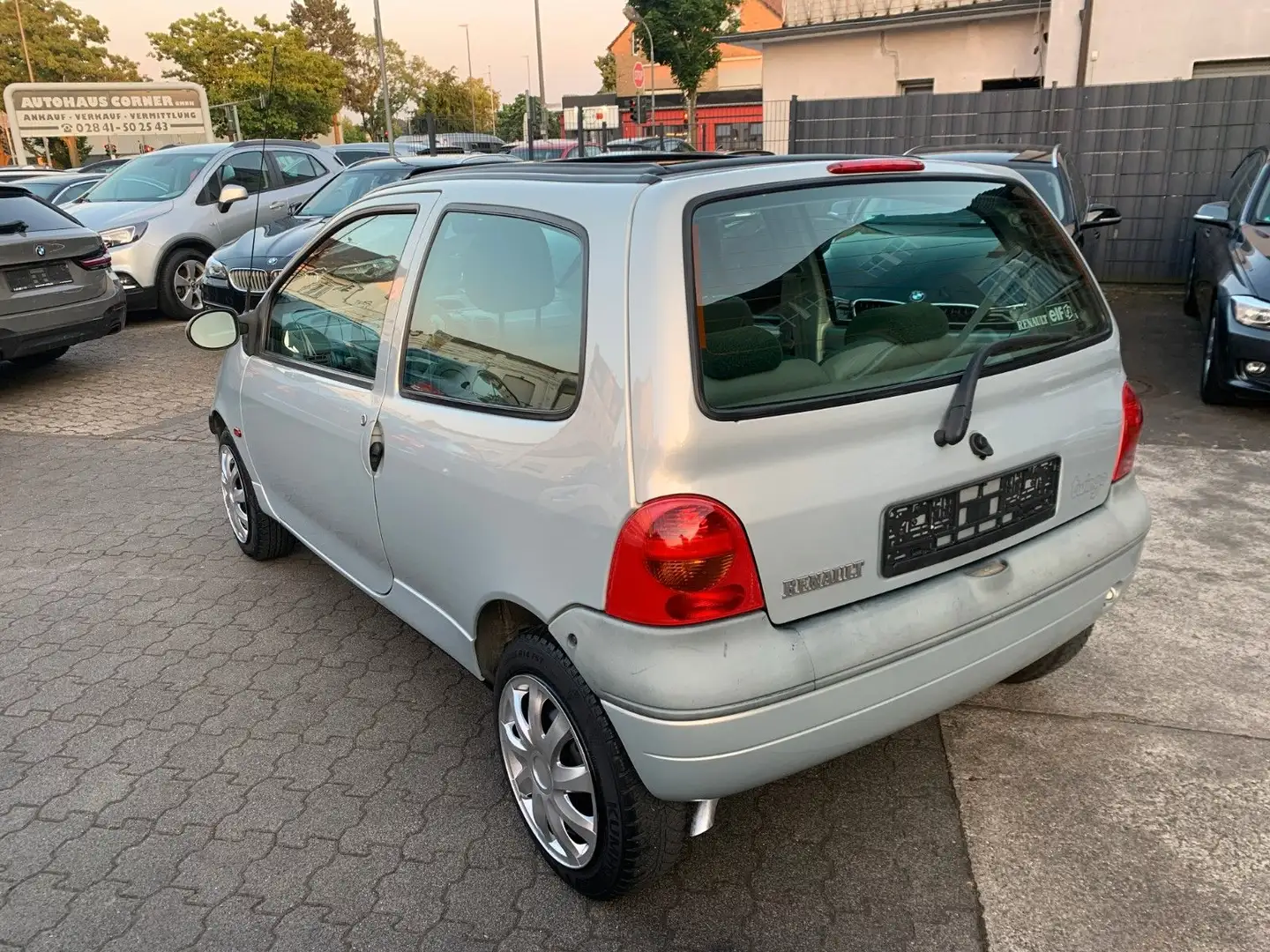 Renault Twingo 1.2 Grau - 2