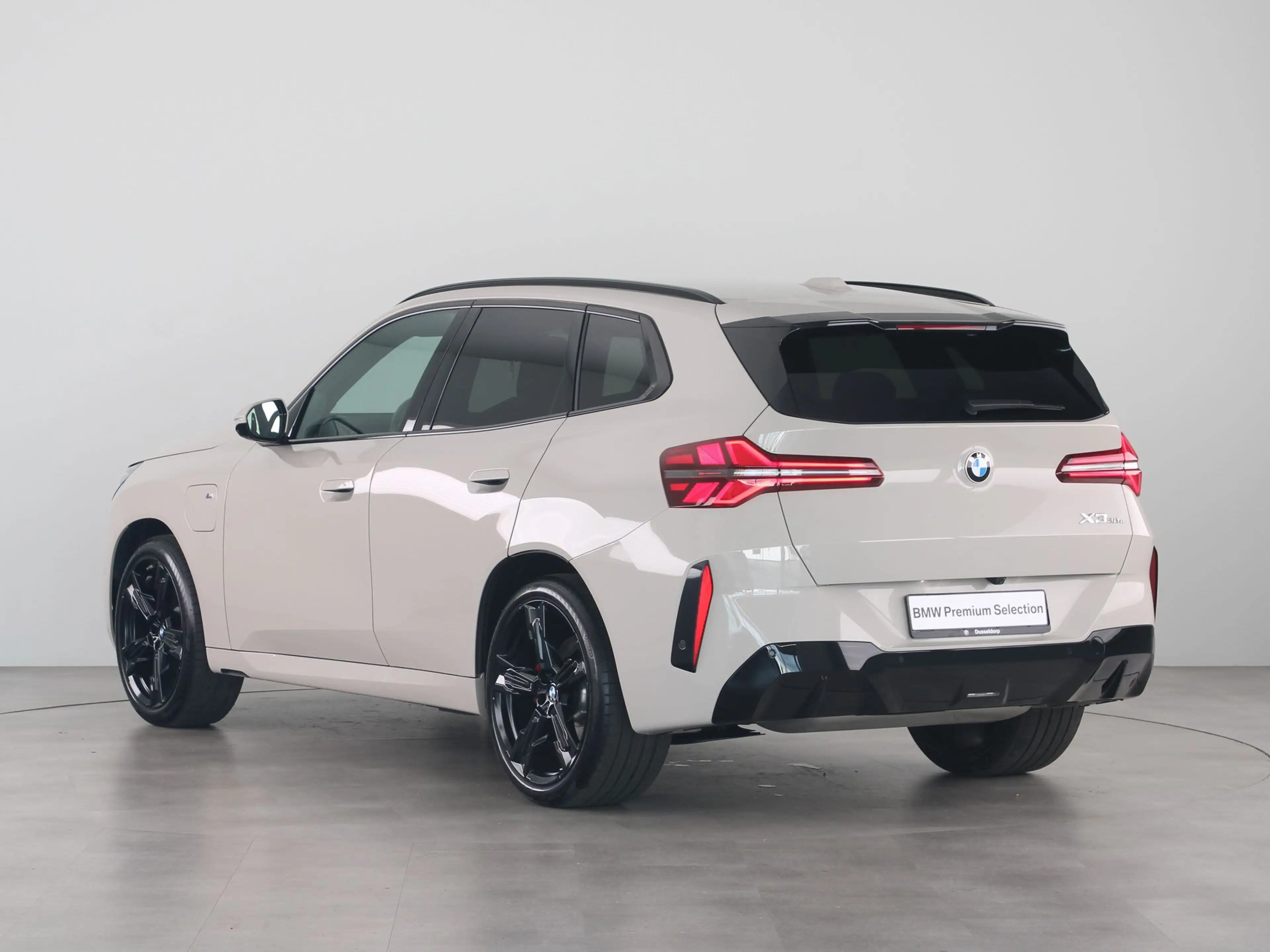 BMW X3 30e xDrive — photo 13
