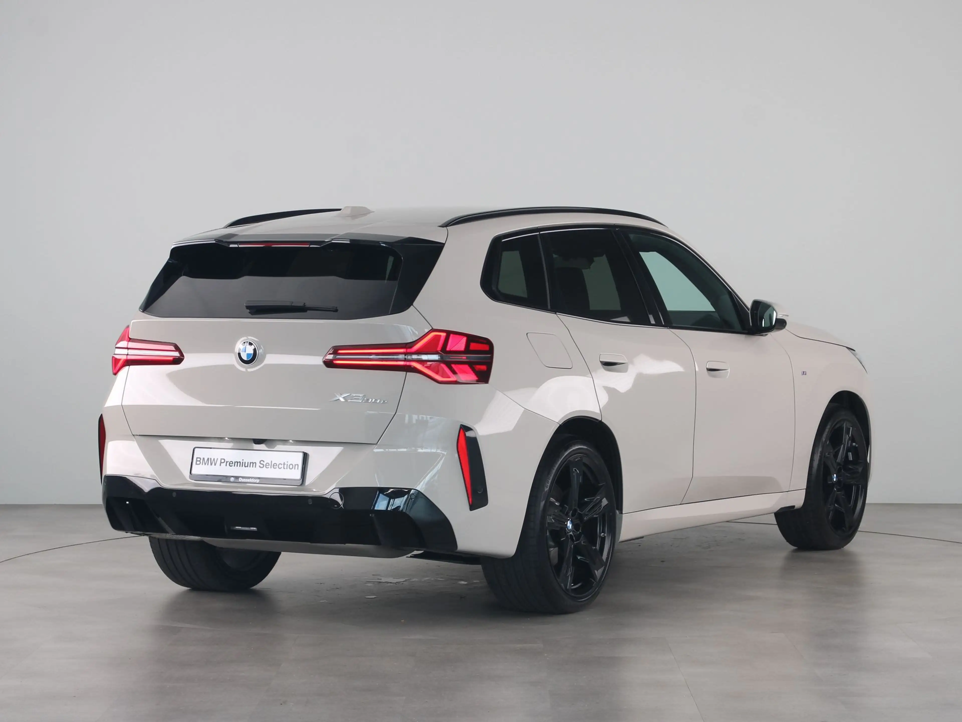 BMW X3 30e xDrive — photo 11